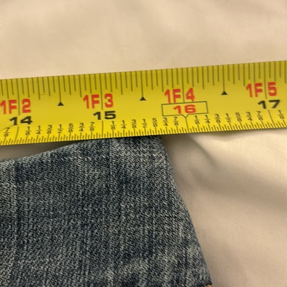 Size 9 candies blue jeans with steel button adornments - Picture 8 of 14